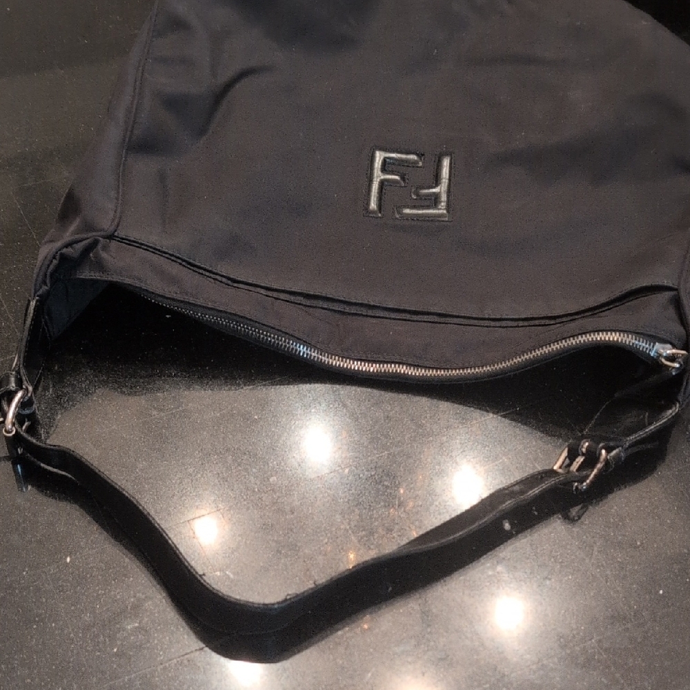 ❤FENDI HOBO SHOULDER BAG❤ - Picture 5 of 6